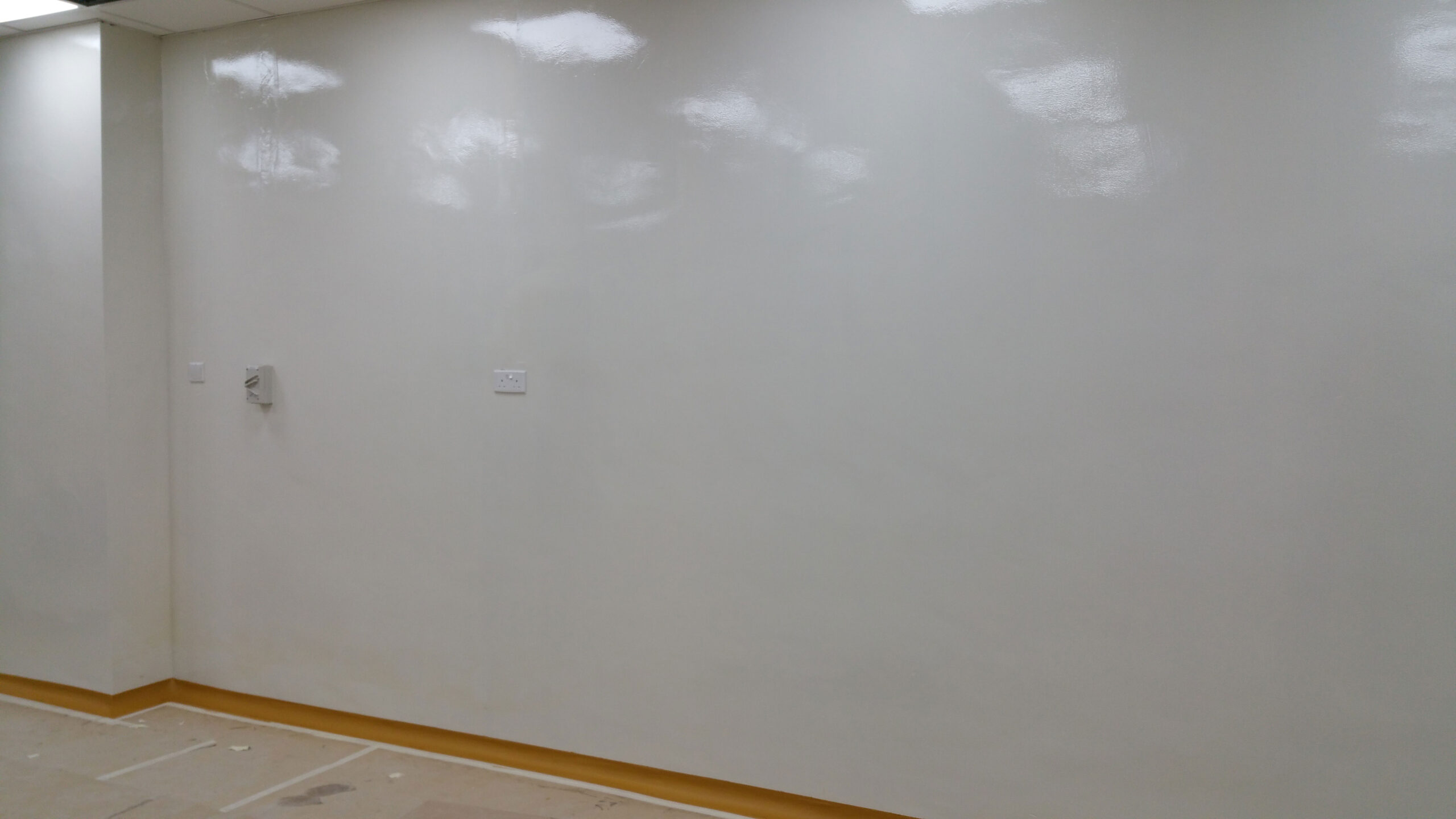 06-WALL_001